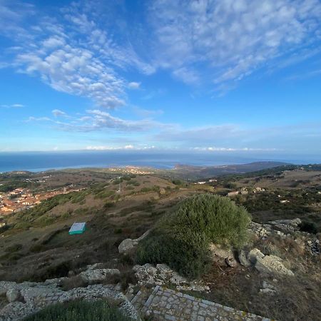 Sardegna Appartamenti, Via Sedini Trinità dʼAgultu 外观 照片