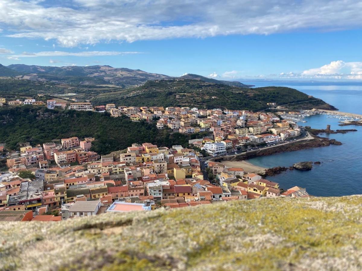 Sardegna Appartamenti, Via Sedini Trinità dʼAgultu 外观 照片